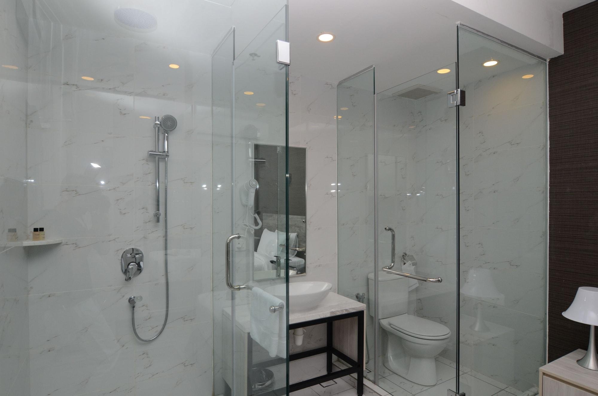 The Leverage Business Hotel Johor Bahru Extérieur photo
