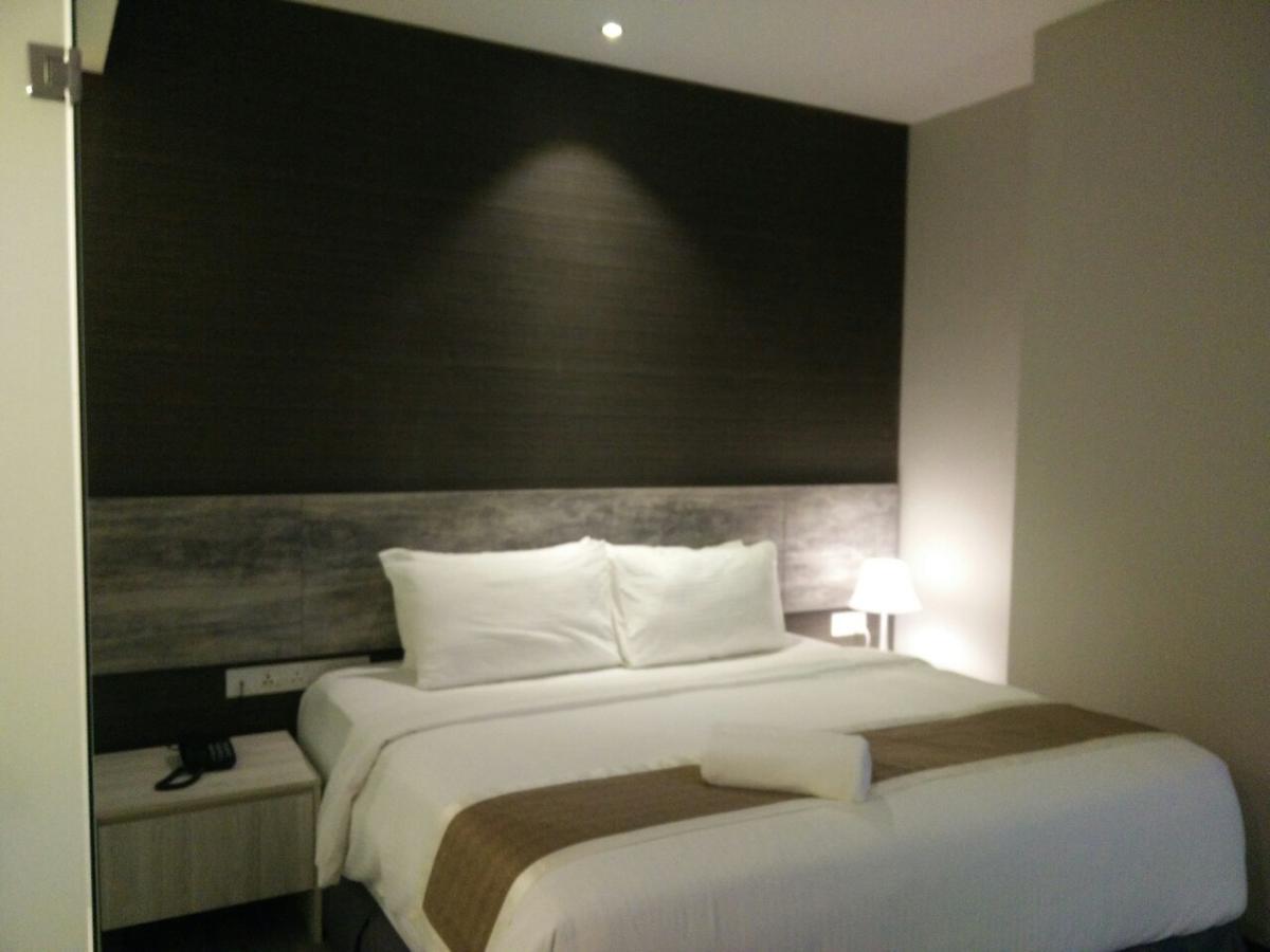 The Leverage Business Hotel Johor Bahru Extérieur photo