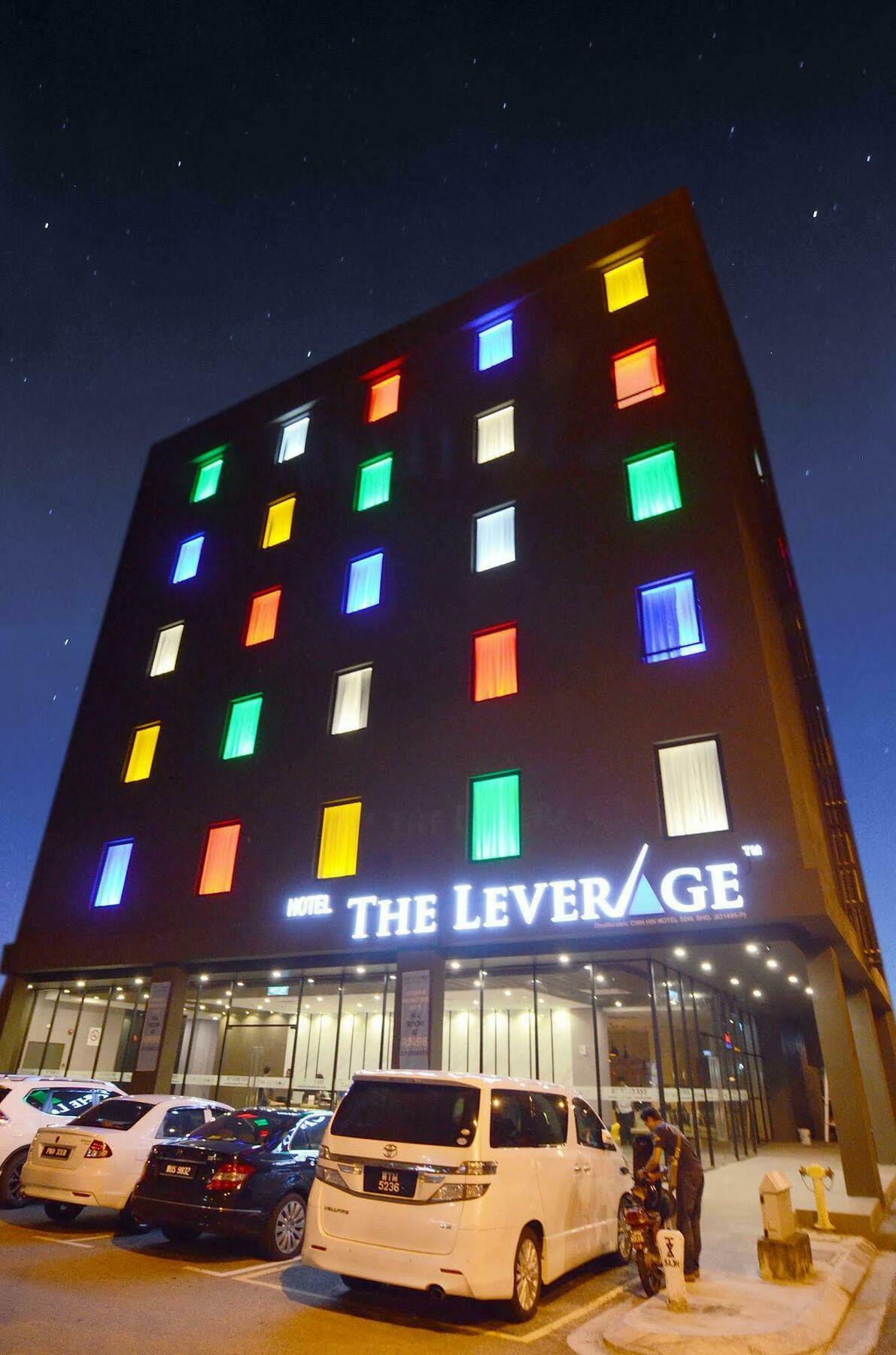 The Leverage Business Hotel Johor Bahru Extérieur photo