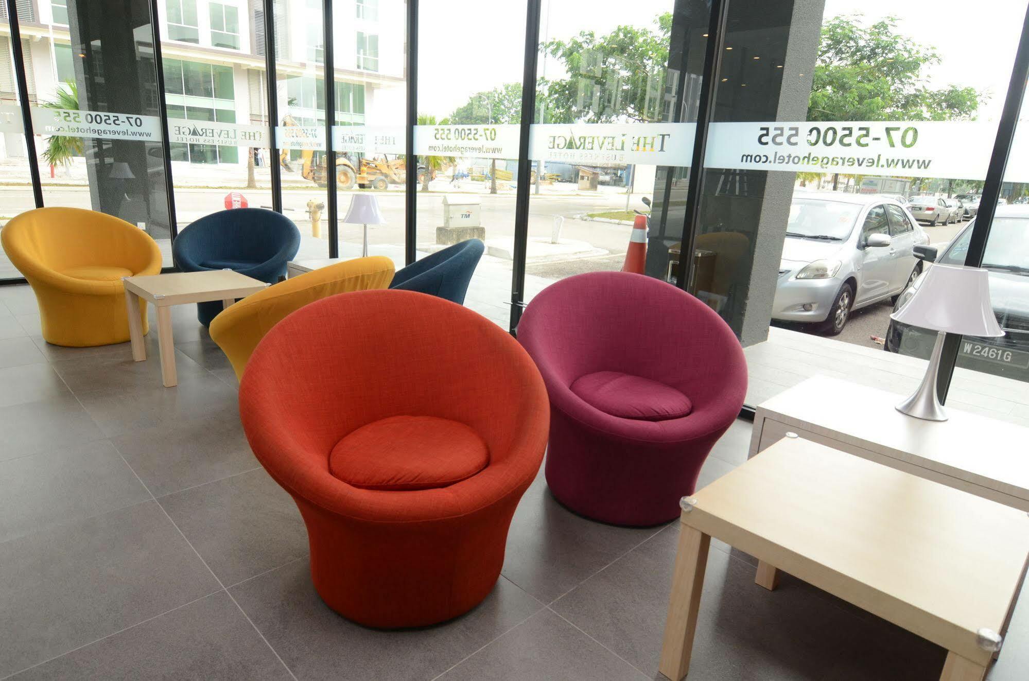 The Leverage Business Hotel Johor Bahru Extérieur photo